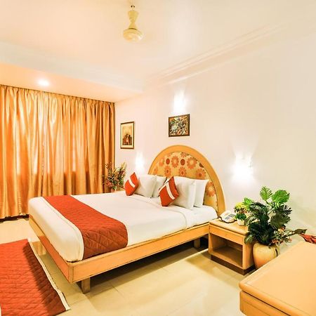 Octave Crystal Heights Hotel Bangalore Luaran gambar