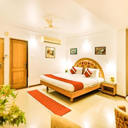 Octave Crystal Heights Hotel Bangalore Luaran gambar