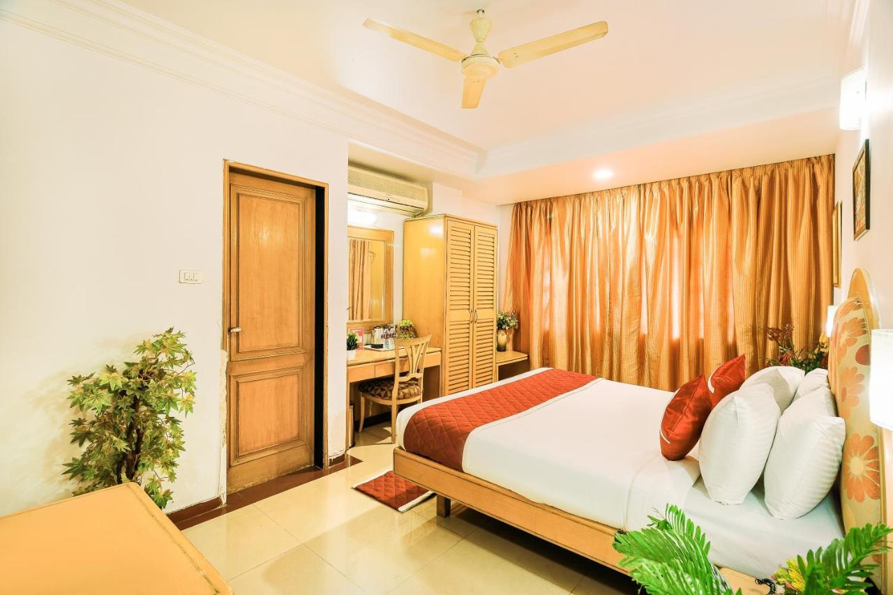 Octave Crystal Heights Hotel Bangalore Luaran gambar